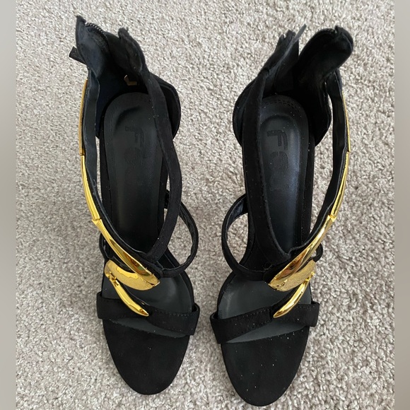 FSJ Heels - Picture 2 of 9